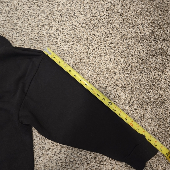 PUMA Women's Fleece Crewneck Sweatshirt Badge Black NWT Size XL - Picture 14 of 16